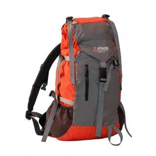 Outside Mochila Andes 20L