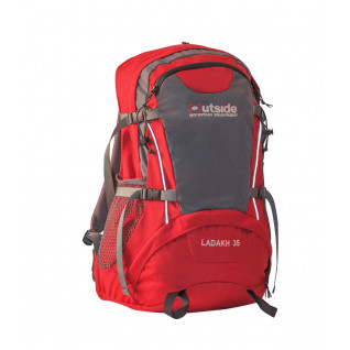 Outside Mochila Ladakh 35L