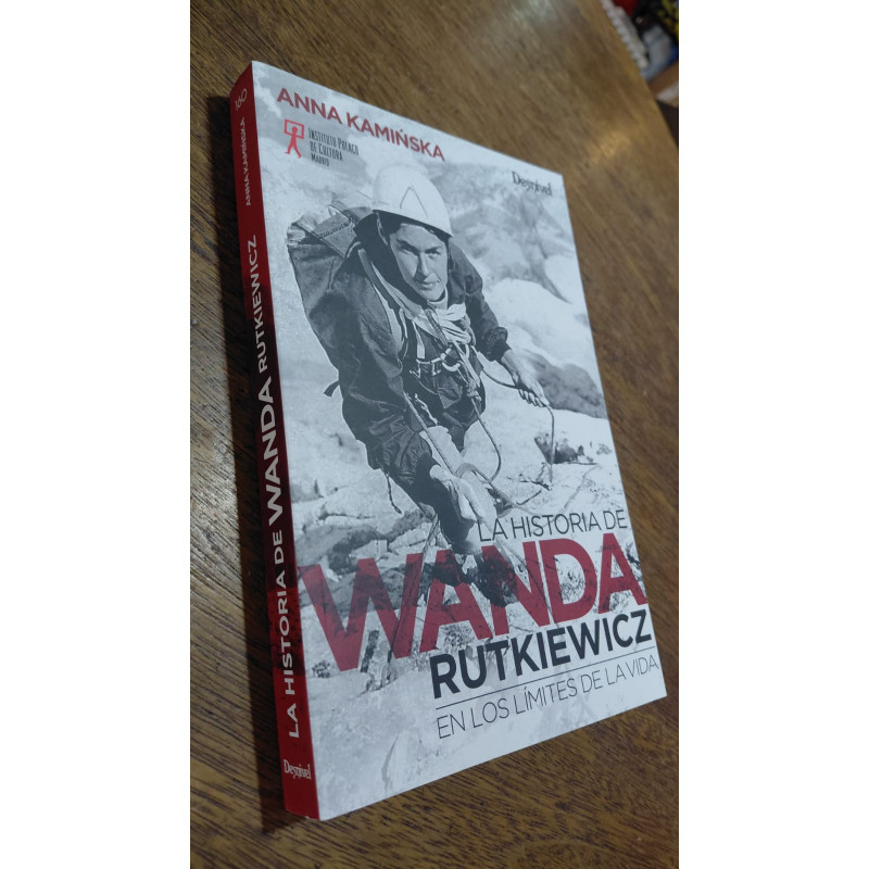 Desnivel La Historia de Wanda Rutkiewicz - Anna Kaminska